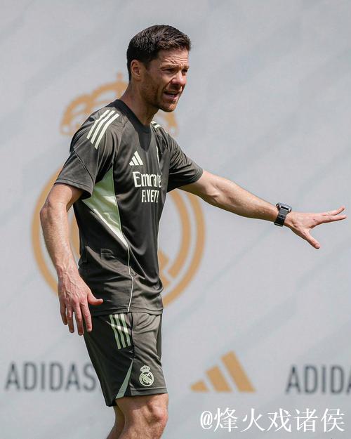 尴尬，阿隆索执教皇马的欧冠战绩是2019年索拉里