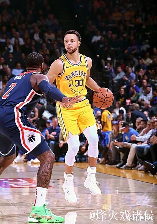库里狂砍36分霍姆格伦伤退 勇士力克雷霆跃居西部第二 库里狂砍36分霍姆格伦伤退 勇士力克雷霆跃居西部第二